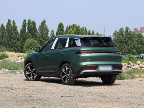 BYD Song Pro DM-i — China plug-in hybrid EV for export — photo 5