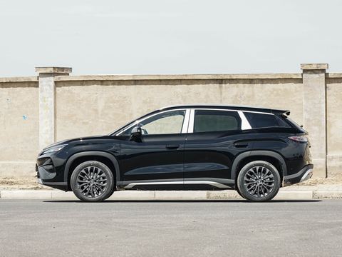 BYD SongUltra — China electric EV for export — photo 4