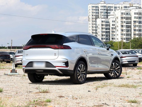 BYD Tang DM-i — China plug-in hybrid EV for export — photo 7