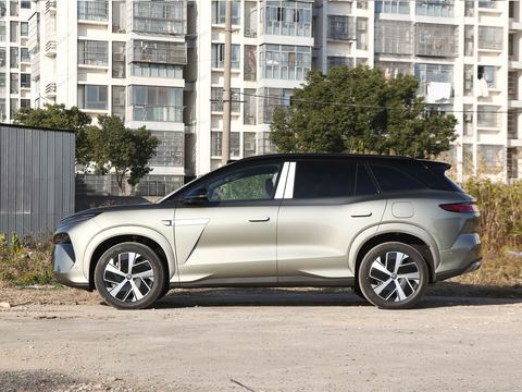 BYD TangL — China electric EV for export — photo 4