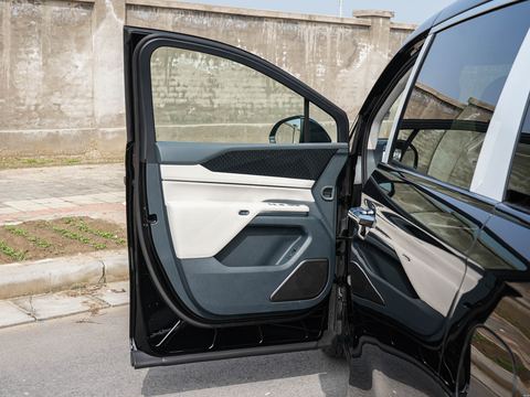 BYD Xia — China electric EV for export — photo 11