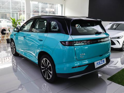 BYD YuanPLUS — China electric EV for export — photo 5