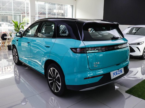 BYD YuanPLUS — China electric EV for export — photo 5