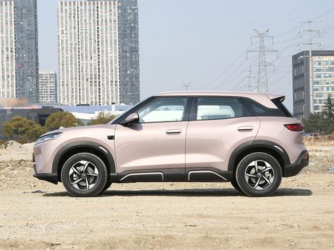 BYD YuanUP — China electric EV for export — photo 4