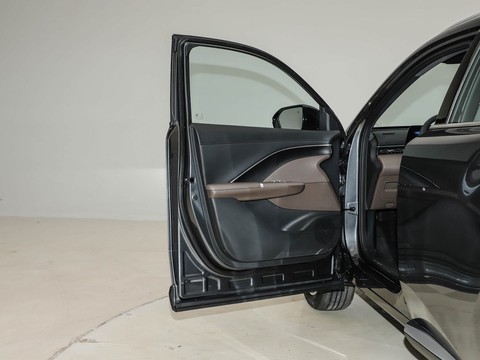 Changan CS55PLUS PHEV — China electric EV for export — photo 11