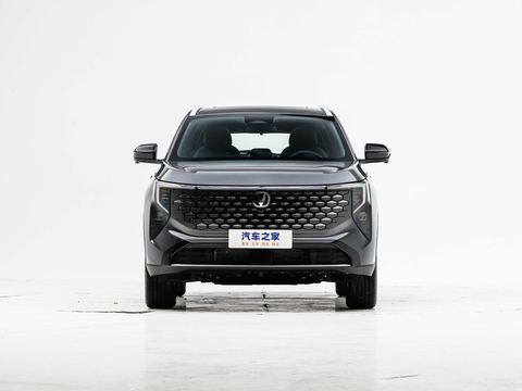 Changan CS55PLUS PHEV — China electric EV for export — photo 2