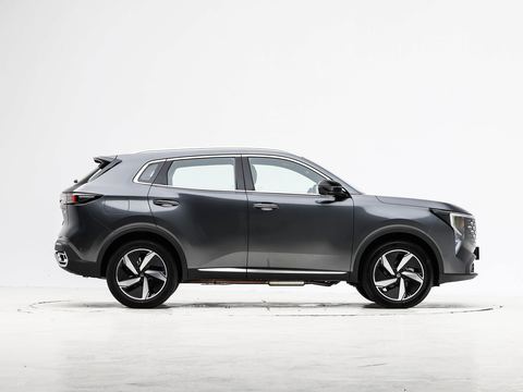 Changan CS55PLUS PHEV — China electric EV for export — photo 8