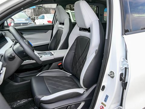 Changan CS75 PLUS Zhi DianiDD — China electric EV for export — photo 10