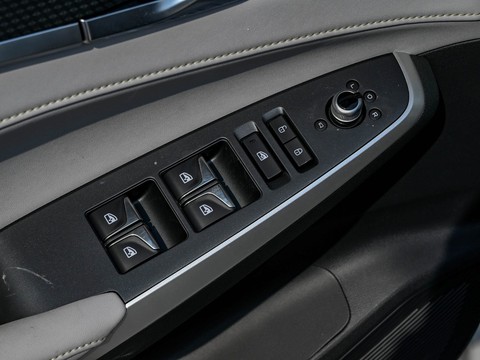 Changan CS75 PLUS iDD — China plug-in hybrid EV for export — photo 13
