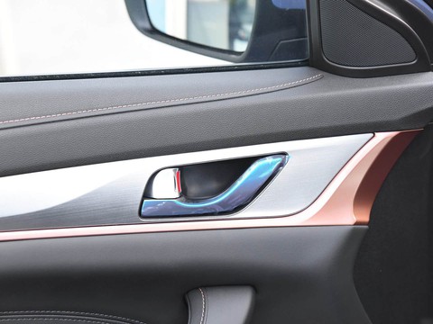 Changan Eado ET — China electric EV for export — photo 12