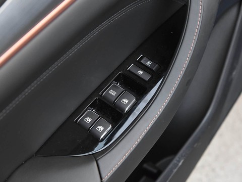 Changan Eado ET — China electric EV for export — photo 13