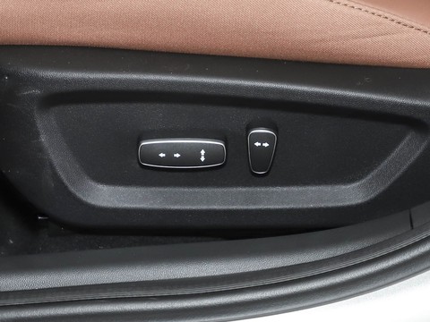 Changan Eado PHEV — China plug-in hybrid EV for export — photo 14