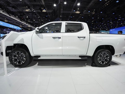 Changan Lantop EV — China electric EV for export — photo 4