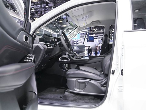 Changan Lantop EV — China electric EV for export — photo 8