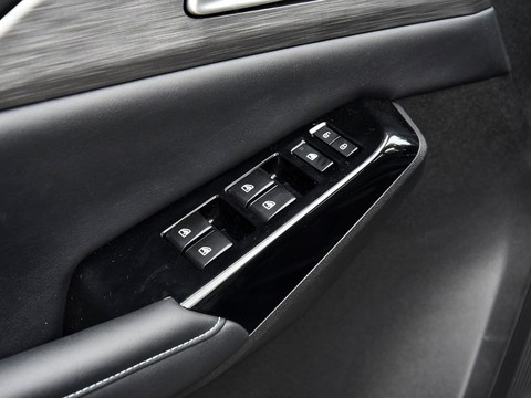 Changan Hunter — China range-extender EV for export — photo 14