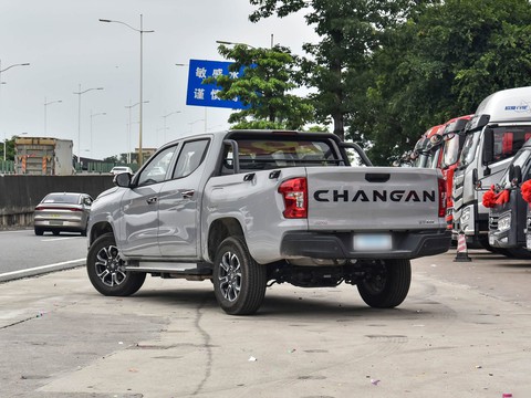 Changan Hunter — China range-extender EV for export — photo 5