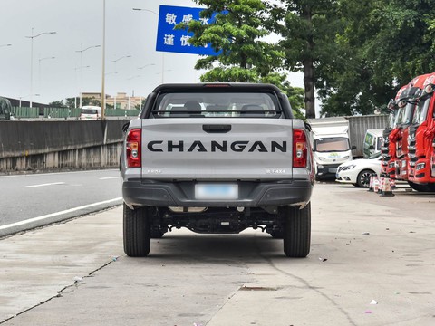 Changan Hunter — China range-extender EV for export — photo 6