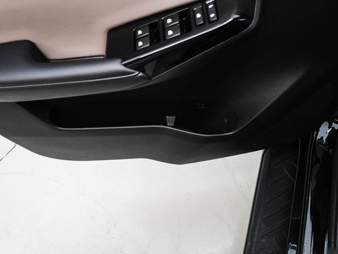 Changan Hunter K50 — China range-extender EV for export — photo 16