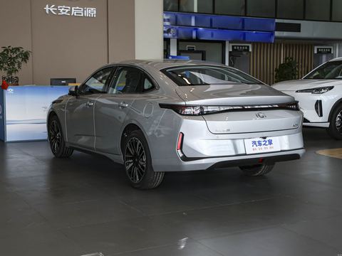 Changan Qiyuan Qi YuanA05Jing Dian — China electric EV for export — photo 5