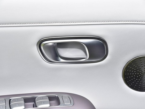 Changan Qiyuan A06 — China electric EV for export — photo 13