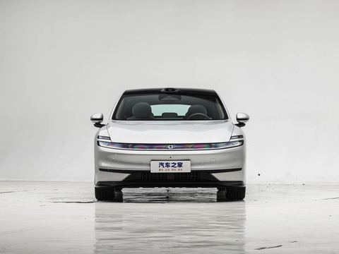 Changan Qiyuan Qi YuanA06 — China electric EV for export — photo 2