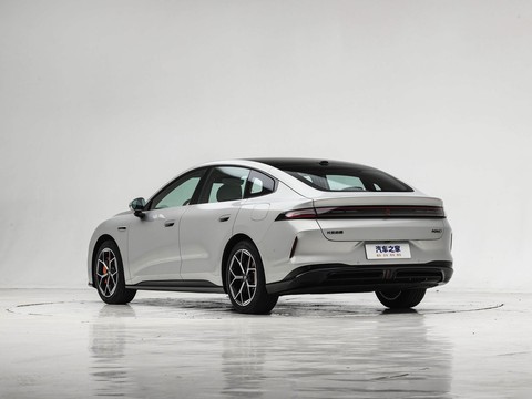 Changan Qiyuan A06 — China electric EV for export — photo 5