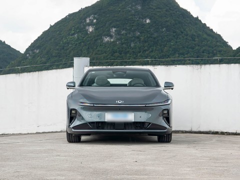 Changan Qiyuan A07 — China electric EV for export — photo 2