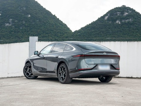 Changan Qiyuan A07 — China electric EV for export — photo 5