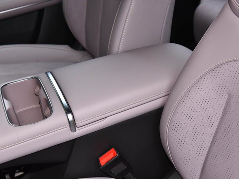 Changan Qiyuan Q05 — China plug-in hybrid EV for export — photo 16