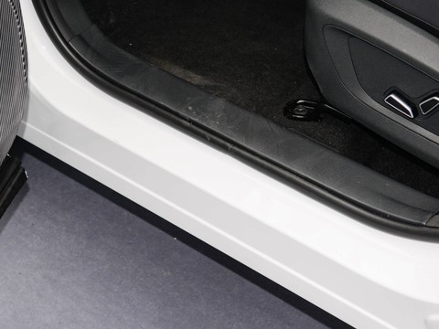 Changan Qiyuan Q05 Classic — China plug-in hybrid EV for export — photo 16