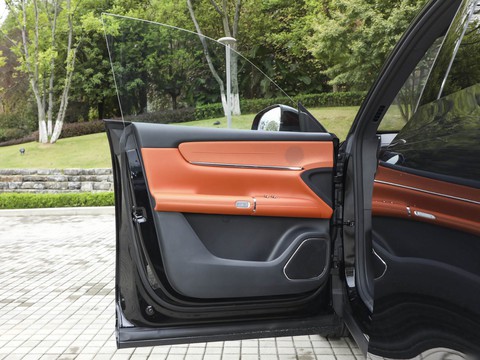 Changan Qiyuan Q07 — China plug-in hybrid EV for export — photo 11