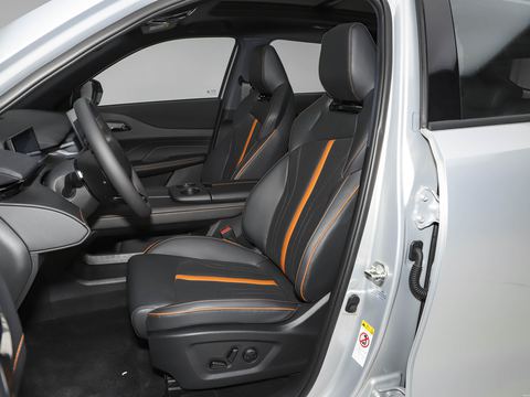 Changan UNI-Z — China electric EV for export — photo 10