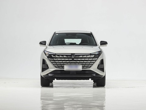 Changan UNI-Z — China plug-in hybrid EV for export — photo 2