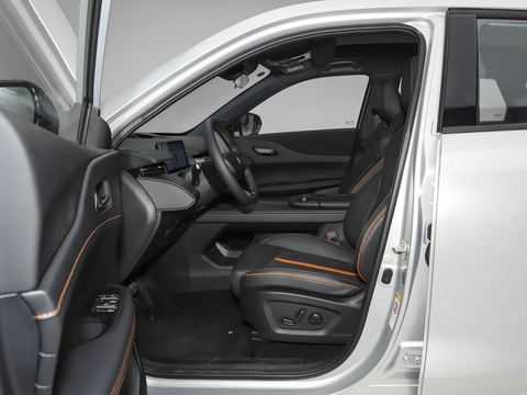 Changan UNI-Z — China electric EV for export — photo 9