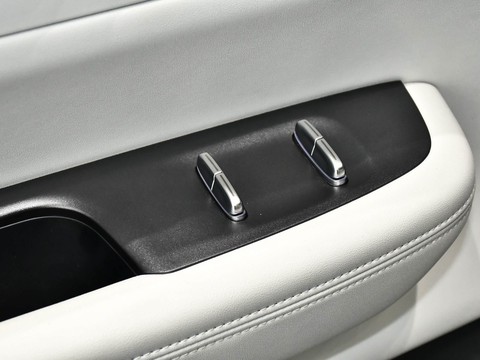 Chery Explore 06 C-DM — China plug-in hybrid EV for export — photo 14