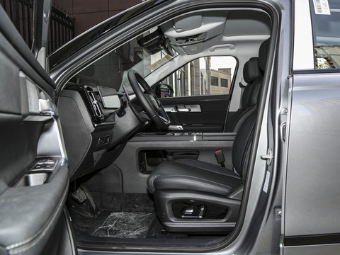 Chery Tiggo 7 C-DM — China plug-in hybrid EV for export — photo 9