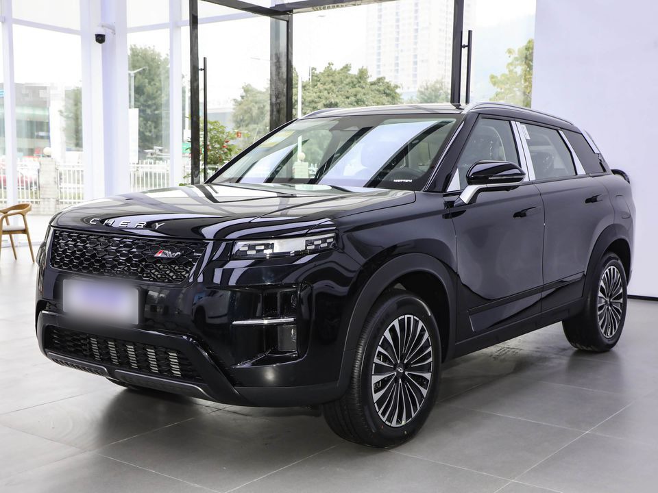 Chery Tiggo 7 C-DM — China plug-in hybrid EV for export