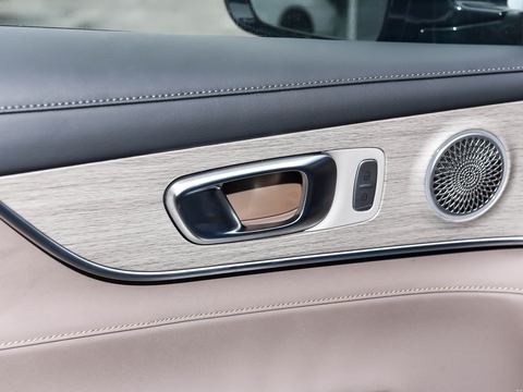 Chery Tiggo8 PLUS C-DM — China electric EV for export — photo 14