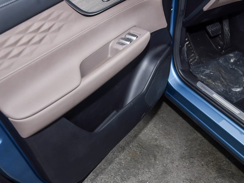 Chery Tiggo 8 Plus C-DM — China plug-in hybrid EV for export — photo 16