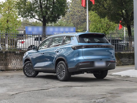 Chery Tiggo 8 Plus C-DM — China plug-in hybrid EV for export — photo 5