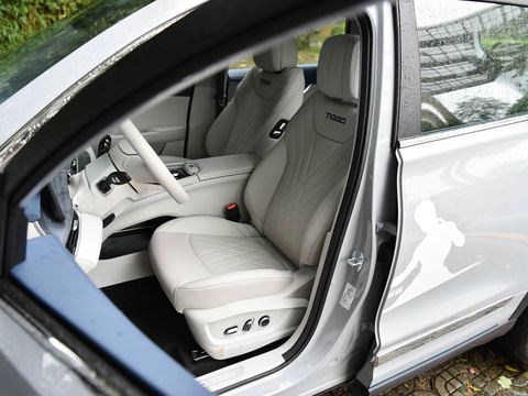 Chery Tiggo8 PRO — China electric EV for export — photo 15