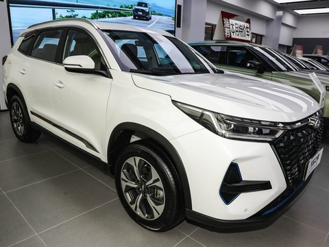 Chery Tiggo 8 Pro PHEV — China plug-in hybrid EV for export — photo 3