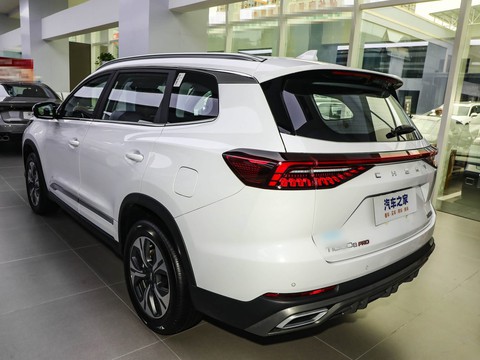 Chery Tiggo 8 Pro PHEV — China plug-in hybrid EV for export — photo 5