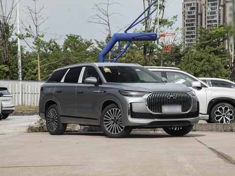 Chery Tiggo 9 C-DM — China plug-in hybrid EV for export — photo 3