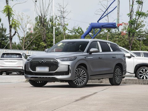 Chery Tiggo 9 C-DM — China plug-in hybrid EV for export