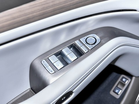 Denza N7 — China electric EV for export — photo 13
