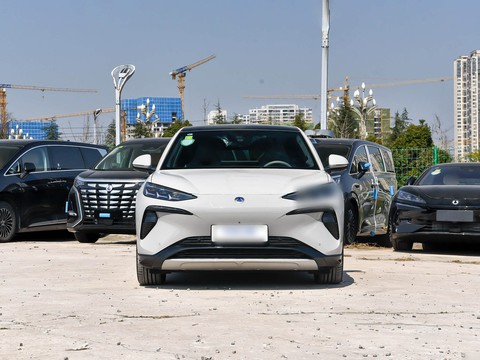 Denza N7 — China electric EV for export — photo 2
