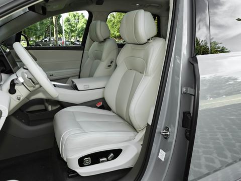 Denza Teng ShiN8L — China electric EV for export — photo 10