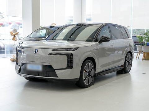 Denza N8L — China plug-in hybrid EV for export