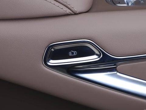 Denza Teng ShiN9 — China electric EV for export — photo 13